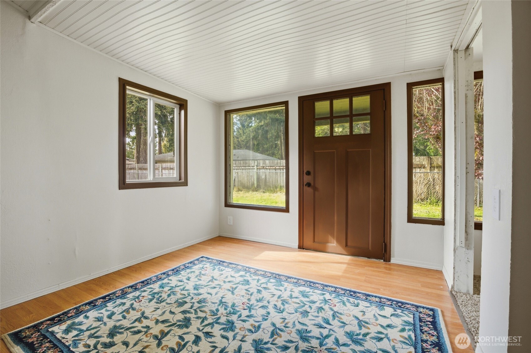 122 Raintree Loop Southeast Rainier, WA 98576 - Photo 11 of 33