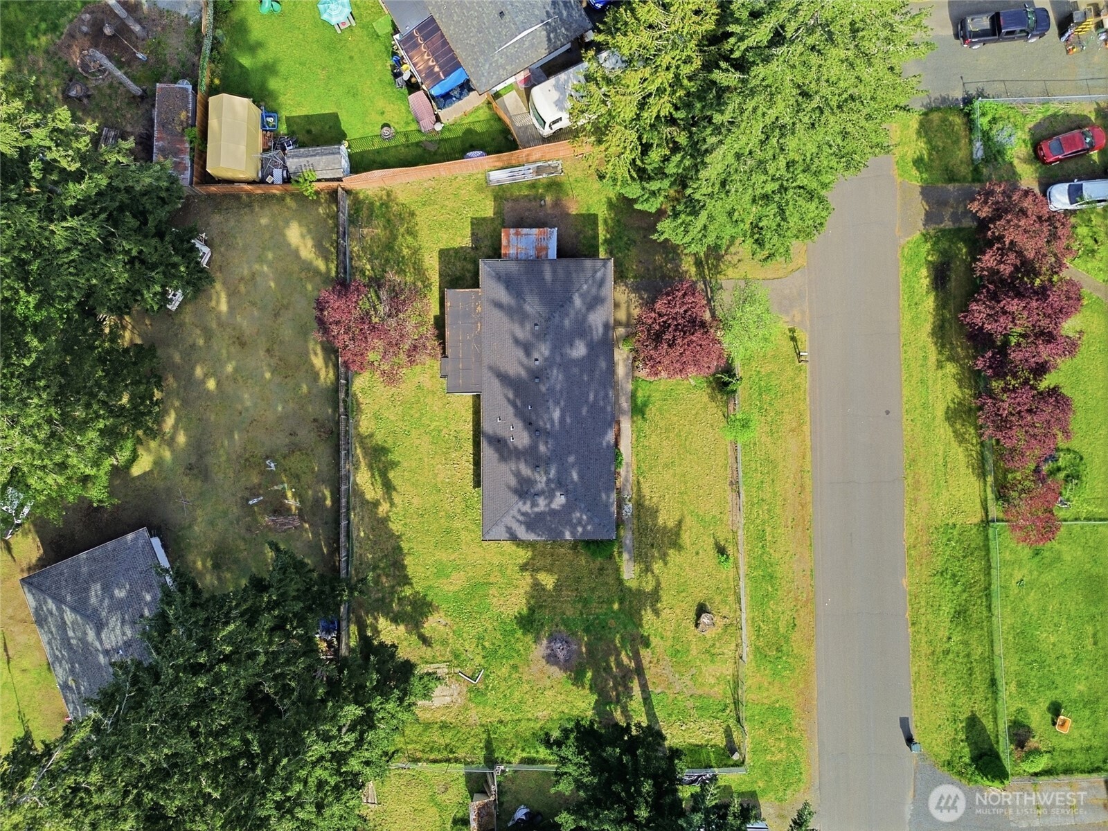 122 Raintree Loop Southeast Rainier, WA 98576 - Photo 28 of 33