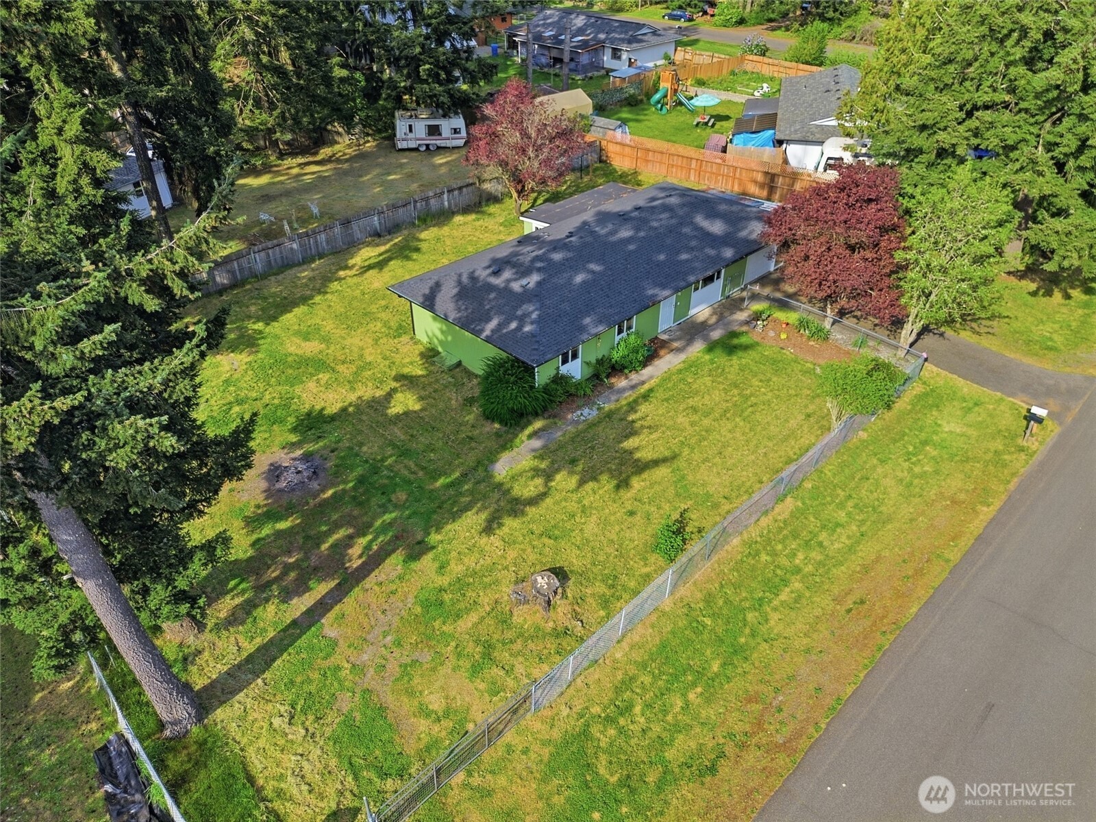 122 Raintree Loop Southeast Rainier, WA 98576 - Photo 30 of 33