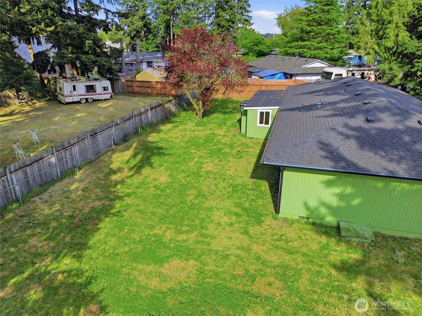 122 Raintree Loop Southeast Rainier, WA 98576 - Photo 31 of 33