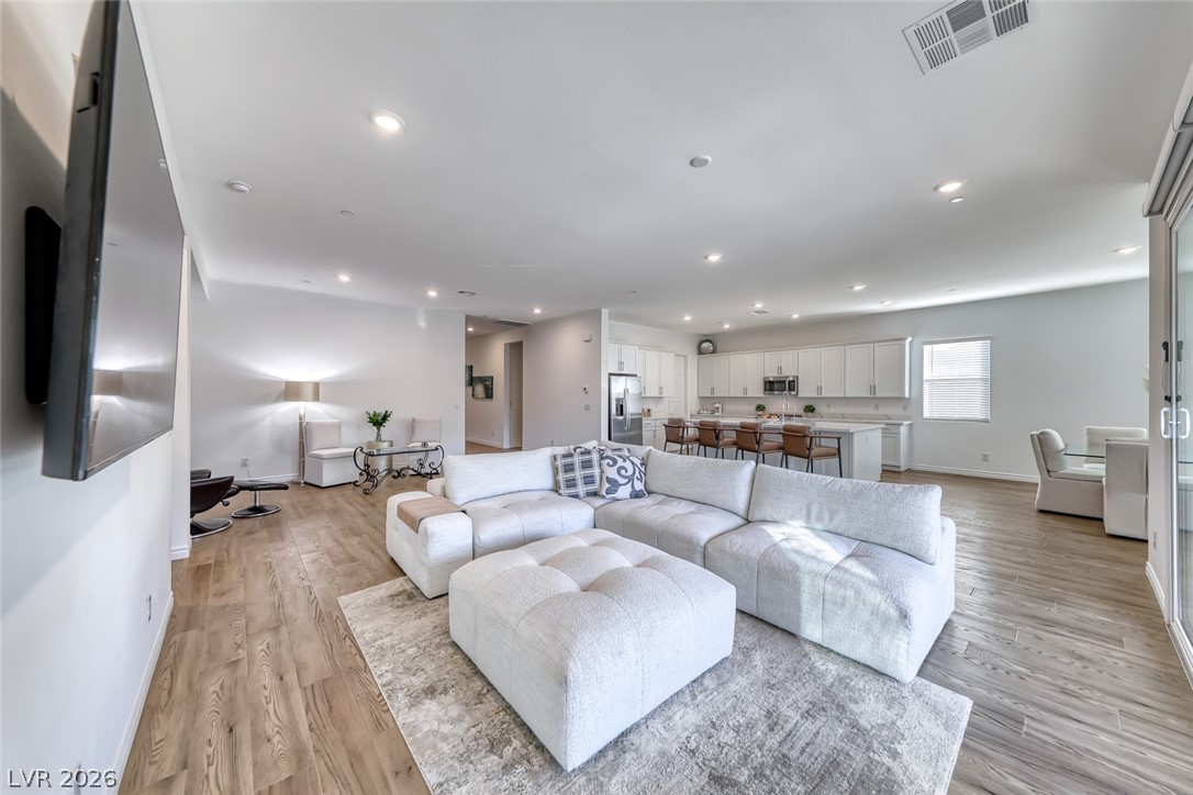 141 Juliette Pointe Lane Henderson, NV 89011 - Photo 24 of 67