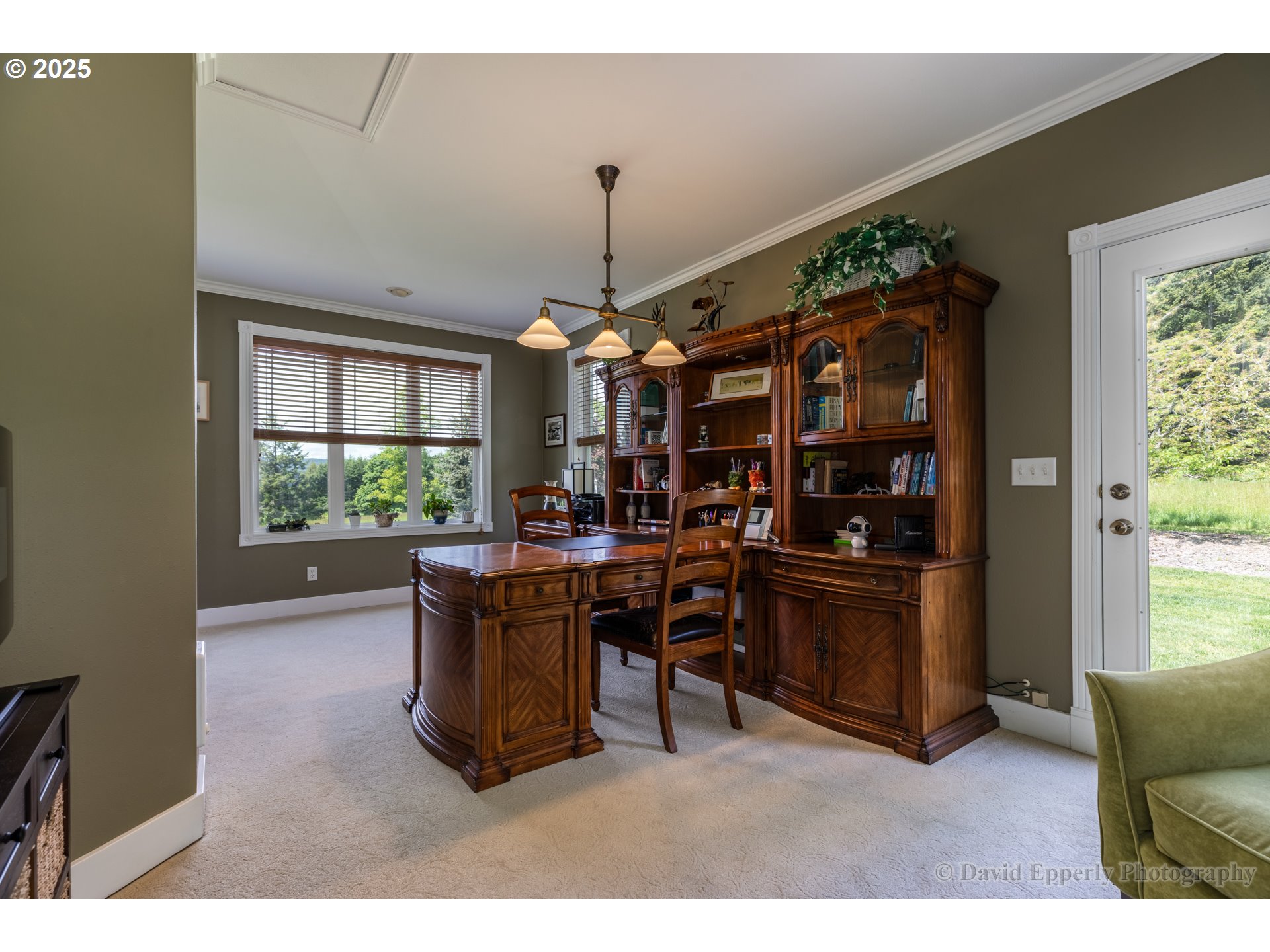 60750 Robinette Road St. Helens, OR 97051 - Photo 15 of 46 a room with furniture and a window
