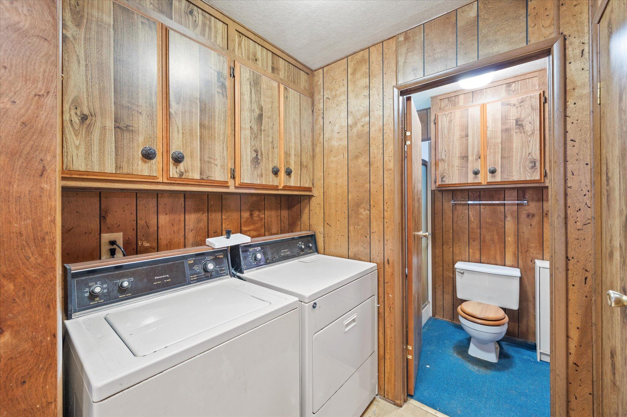 30588 Shingletown Ridge Road Shingletown, CA 96088 - Photo 25 of 44 a bathroom with a toilet a sink and a shower