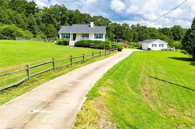 $464,900 | 901 Tallapoosa East Church Road, Buchanan, GA 30113