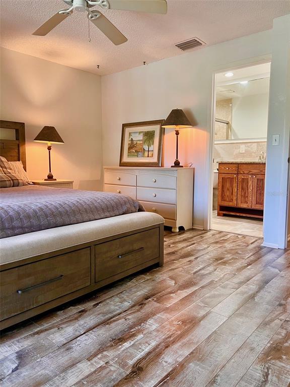 984 Sunridge Drive, Unit J3 Sarasota, FL 34234 - Photo 16 of 31