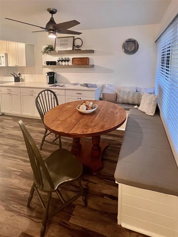 984 Sunridge Drive, Unit J3 Sarasota, FL 34234 - Photo 9 of 31