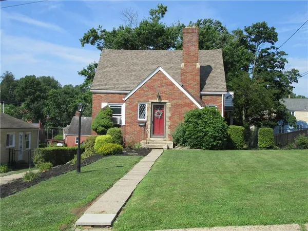 $214,900 | 4814 Roberta Drive, Pittsburgh, PA 15236