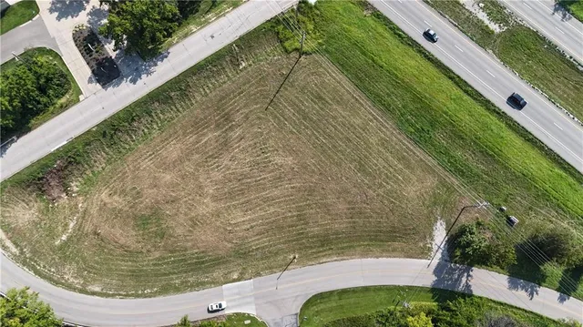 $79,900 | 2704 North Woodbine Road, St. Joseph, MO 64506