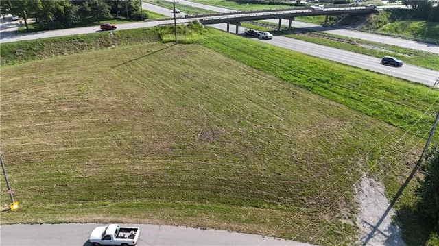 $79,900 | 2704 North Woodbine Road, St. Joseph, MO 64506