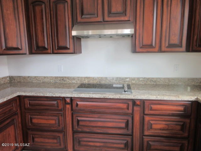 1107 Vista De Los Alamos Rio Rico, AZ 85648 - Photo 9 of 35 Gallery Image 9