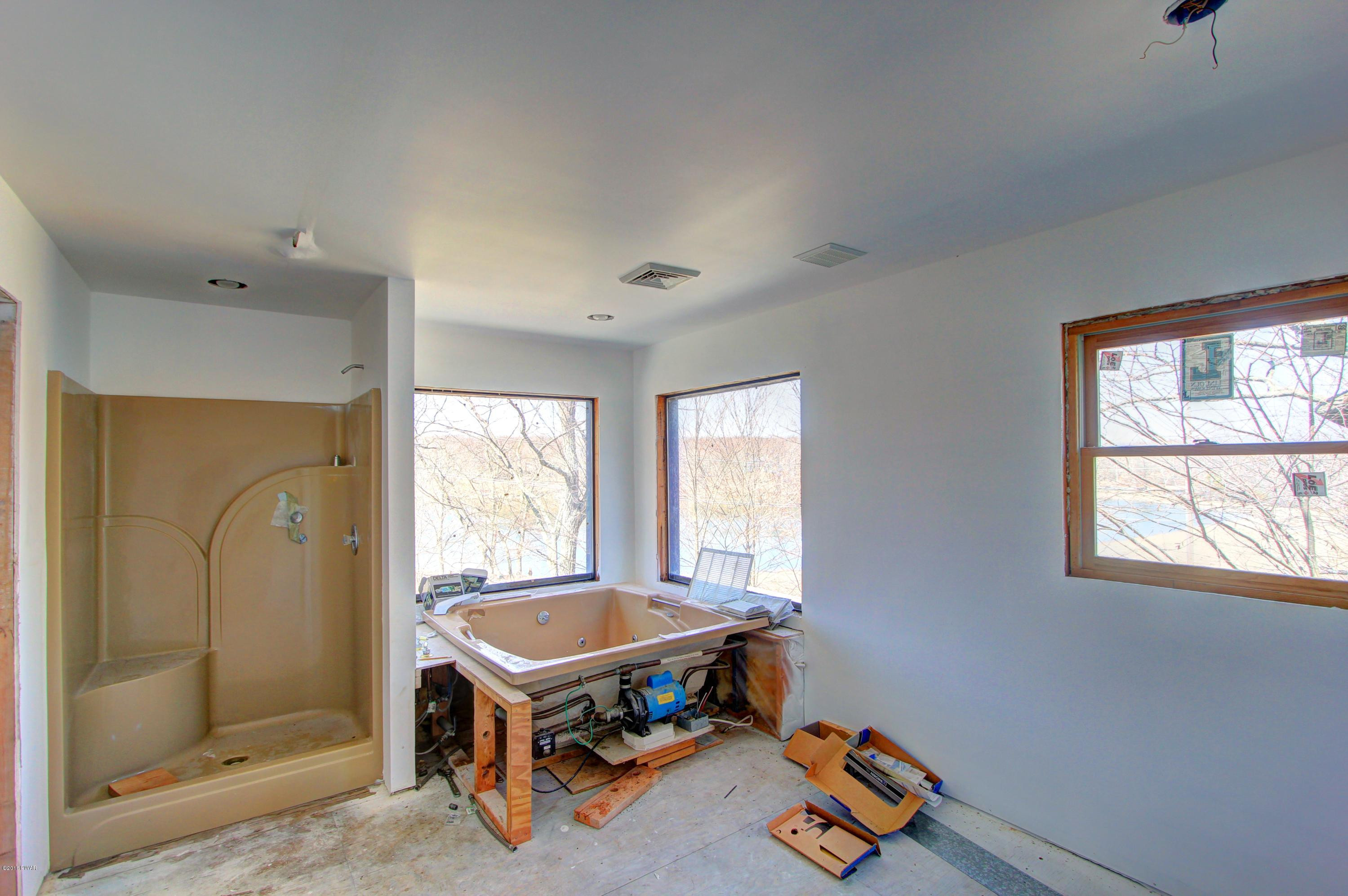 151 Mockingbird Court Bushkill, PA 18324 - Photo 14 of 29
