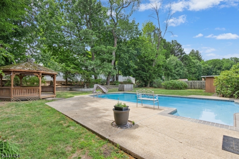 1179 Blazo Terrace Mountainside, NJ 07092 - Photo 38 of 41