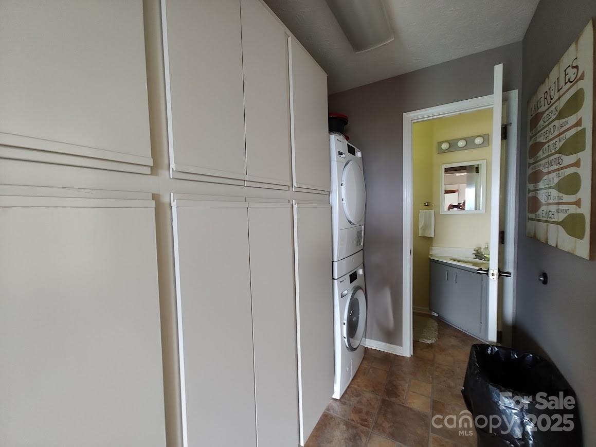 545 Summit Road Tryon, NC 28782 - Photo 8 of 26