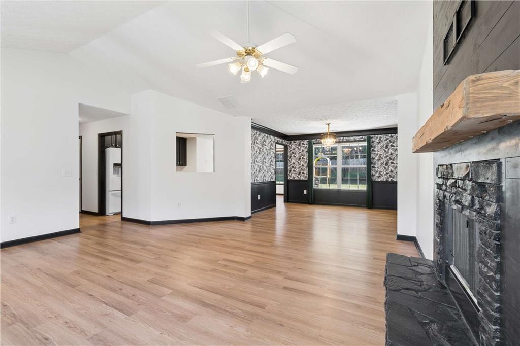 298 Winslow Way Bethlehem, GA 30620 - Photo 6 of 31