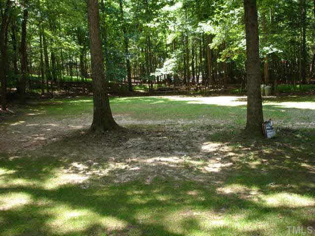 909 Brookfield Road Raleigh, NC 27615 - Photo 3 of 19