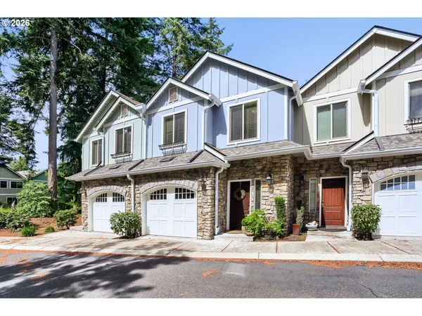 $369,900 | 2047 Northeast 49th Way, Hillsboro, OR 97124