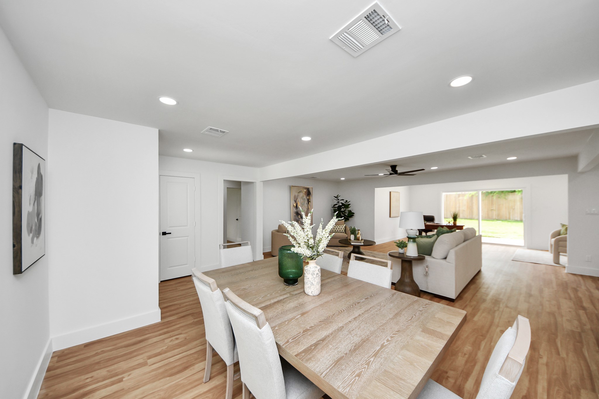 6249 Locke Lane Houston, TX 77057 - Photo 13 of 46