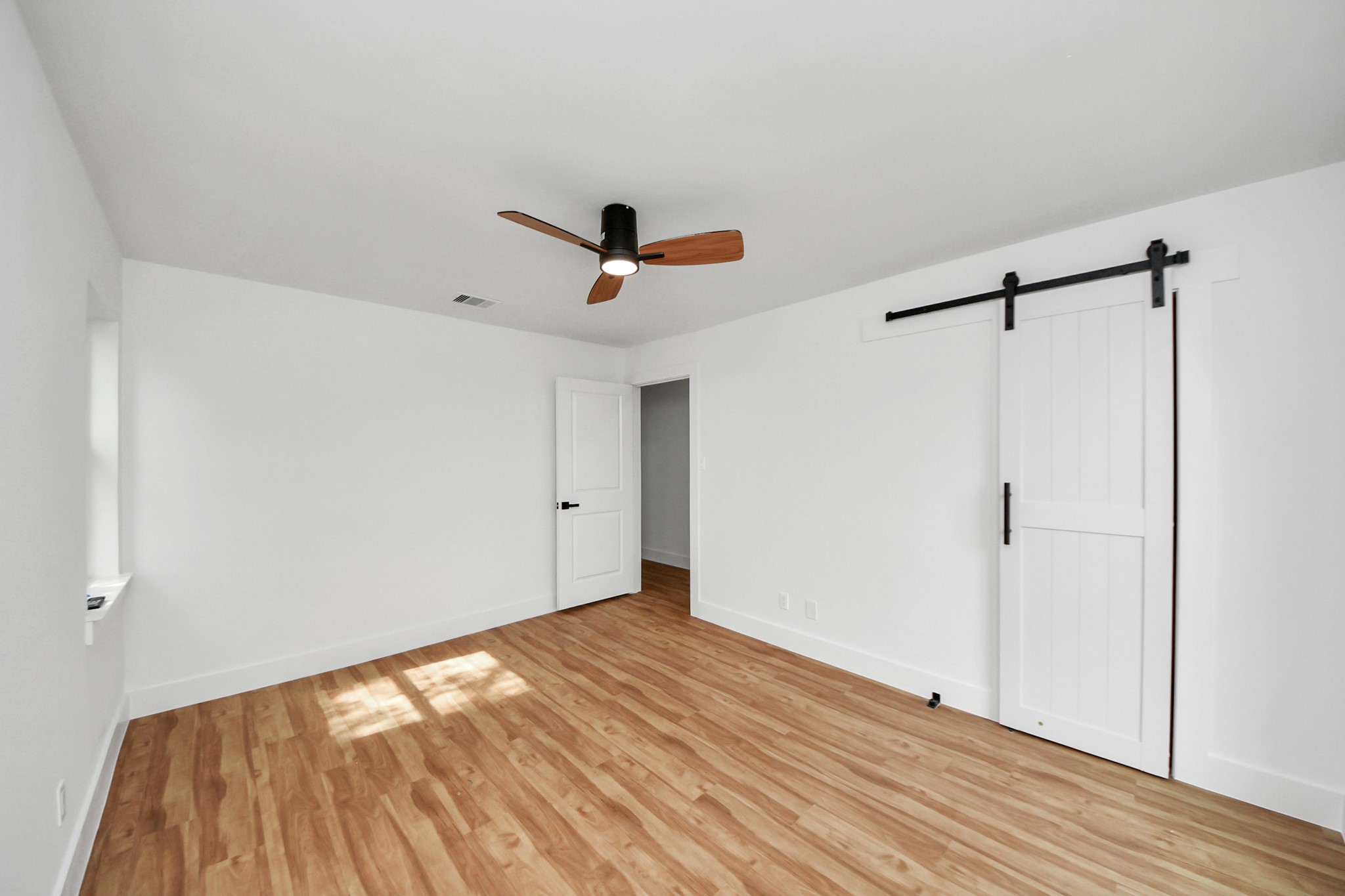 6249 Locke Lane Houston, TX 77057 - Photo 31 of 46