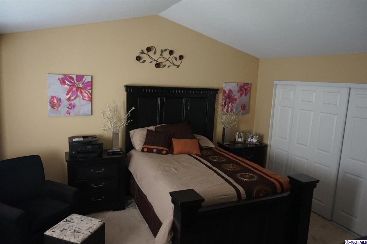 28164 Royal Road Castaic, CA 91384 - Photo 16 of 23 Additional Photo