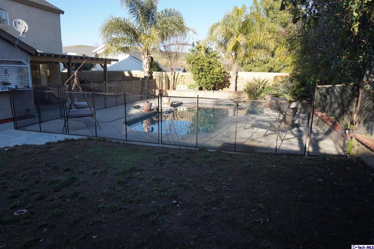 28164 Royal Road Castaic, CA 91384 - Photo 18 of 23 Additional Photo