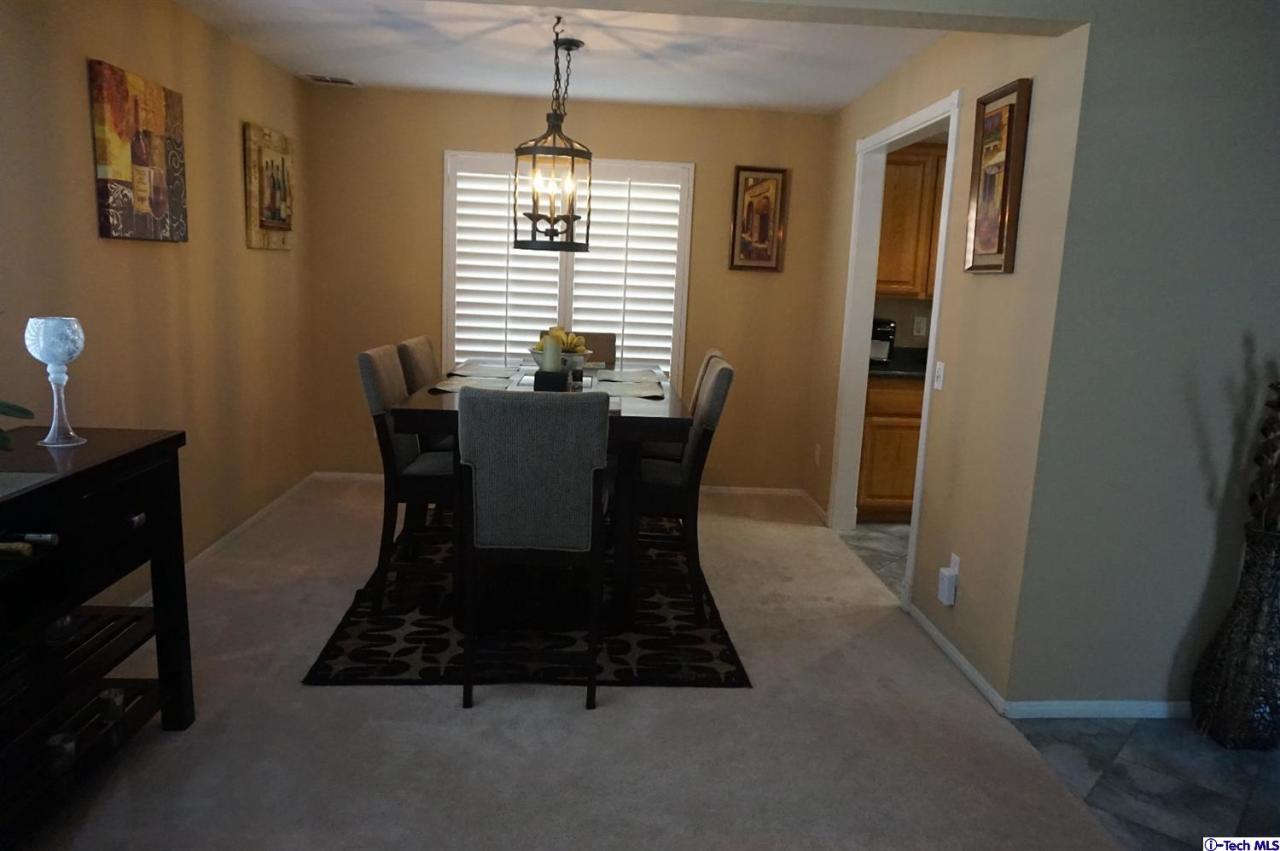 28164 Royal Road Castaic, CA 91384 - Photo 9 of 23 Additional Photo