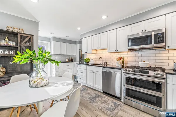 $979,500 | 208 Mortimer Avenue, Rutherford, NJ 07070