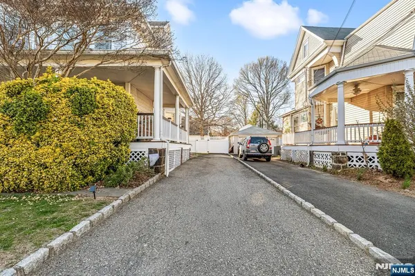 $979,500 | 208 Mortimer Avenue, Rutherford, NJ 07070