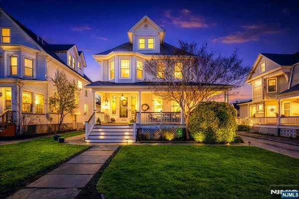 $979,500 | 208 Mortimer Avenue, Rutherford, NJ 07070