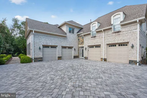 $3,350,000 | 9864 Walker Glen Court, Great Falls, VA 22066