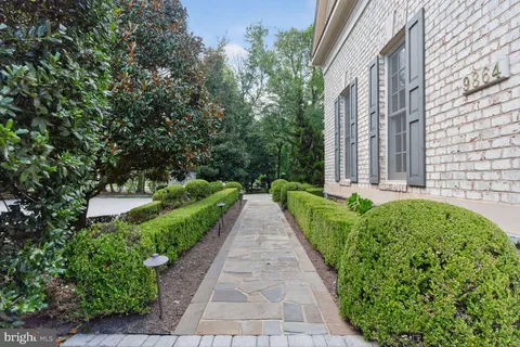$3,350,000 | 9864 Walker Glen Court, Great Falls, VA 22066
