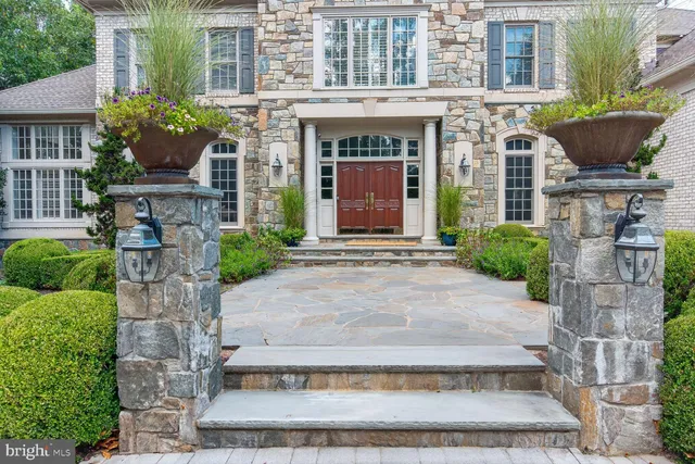 $3,350,000 | 9864 Walker Glen Court, Great Falls, VA 22066
