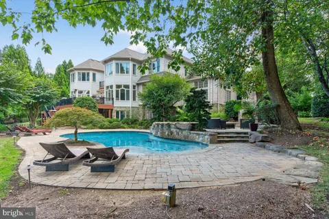 $3,350,000 | 9864 Walker Glen Court, Great Falls, VA 22066