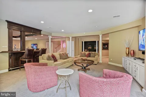 $3,350,000 | 9864 Walker Glen Court, Great Falls, VA 22066