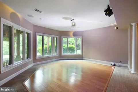 $3,350,000 | 9864 Walker Glen Court, Great Falls, VA 22066