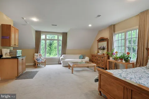 $3,350,000 | 9864 Walker Glen Court, Great Falls, VA 22066