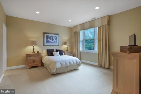 $3,350,000 | 9864 Walker Glen Court, Great Falls, VA 22066