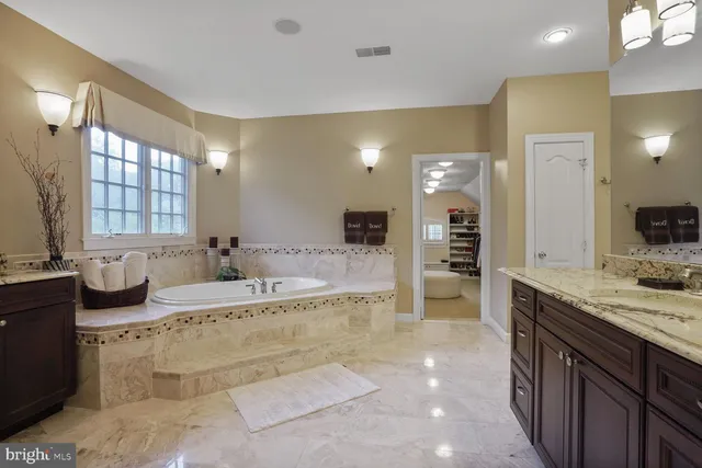 $3,350,000 | 9864 Walker Glen Court, Great Falls, VA 22066