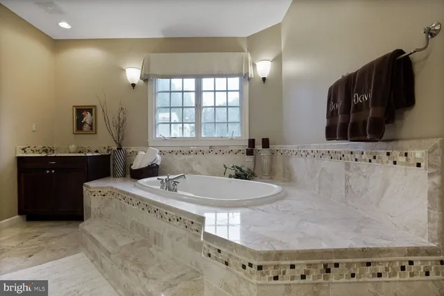 $3,350,000 | 9864 Walker Glen Court, Great Falls, VA 22066