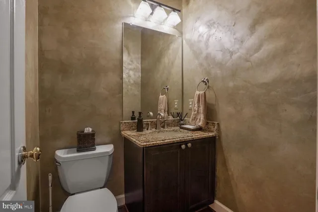 $3,350,000 | 9864 Walker Glen Court, Great Falls, VA 22066