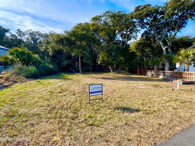 $519,900 | 117 Camp Wyatt, Kure Beach, NC 28449