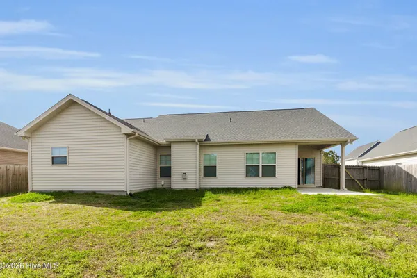 $1,900 | 518 New Hanover Trail, Jacksonville, NC 28546