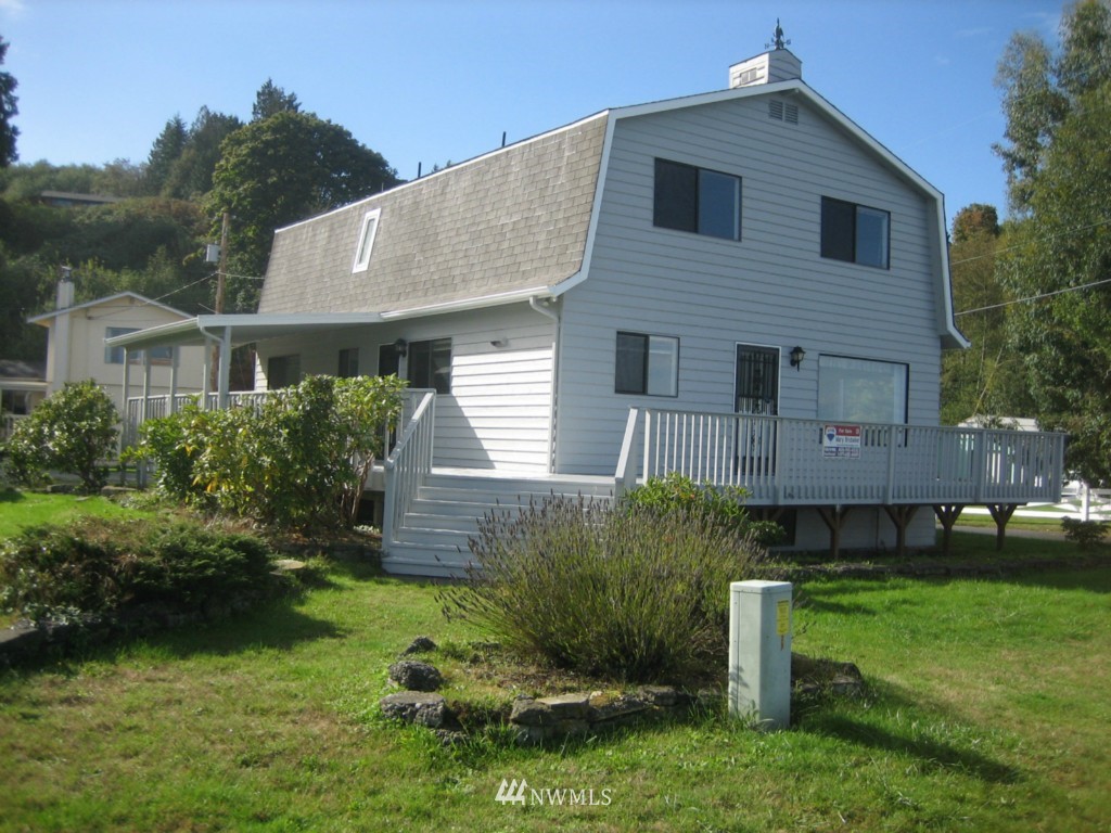 6206 South Brighton Beach Road Clinton, WA 98236 - Photo 7 of 8 Gallery Image 7