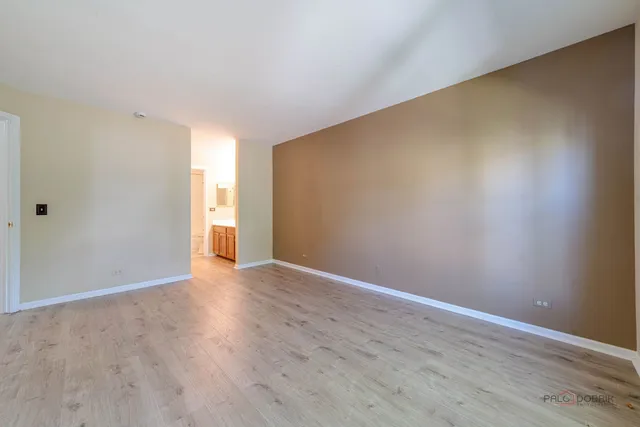 $2,600 | 305 Satinwood Terrace, Buffalo Grove, IL 60089