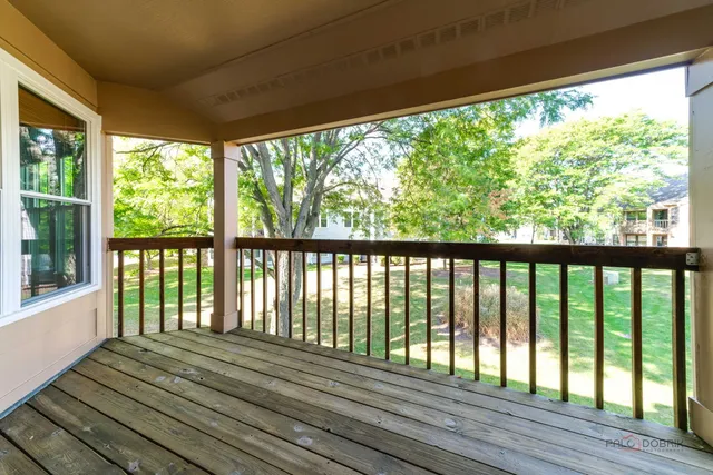 $2,600 | 305 Satinwood Terrace, Buffalo Grove, IL 60089