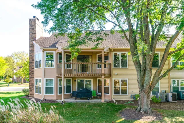 $2,600 | 305 Satinwood Terrace, Buffalo Grove, IL 60089