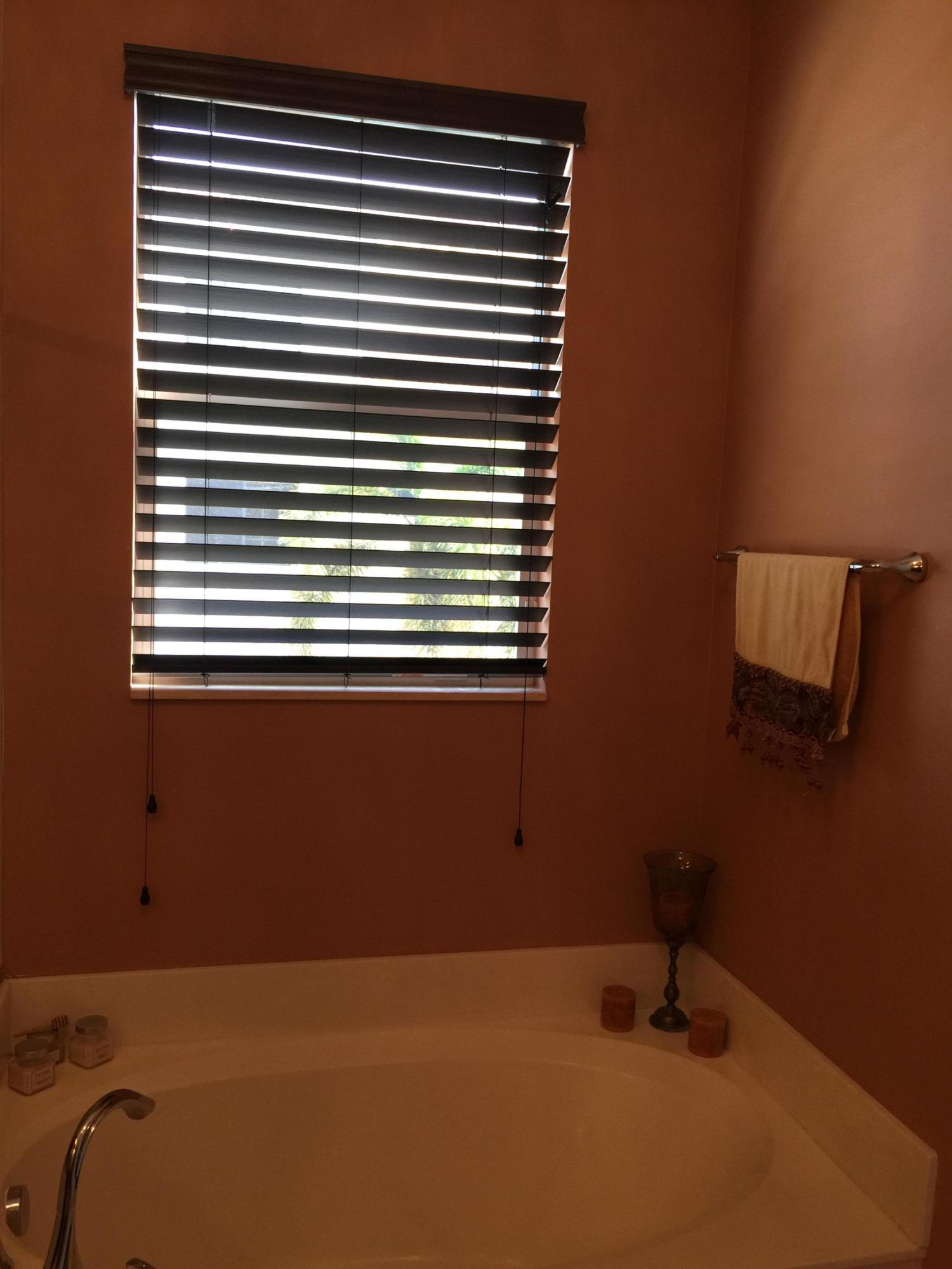 4878 Northwest 16th Terrace Boca Raton, FL 33431 - Photo 25 of 34 master tub