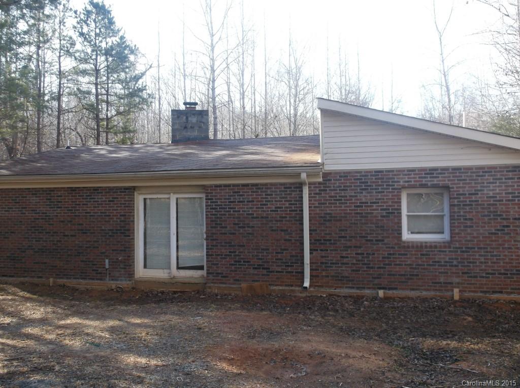 592 Lookout Tower Road Blacksburg, SC 29702 - Photo 3 of 19