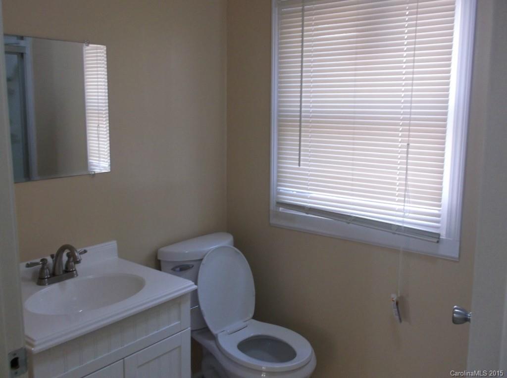 592 Lookout Tower Road Blacksburg, SC 29702 - Photo 7 of 19