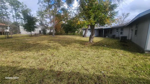 $2,000 | 2319 Hollywood, Dickinson, TX 77539