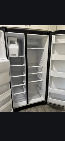 $2,000 | 2319 Hollywood, Dickinson, TX 77539